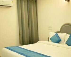 best best Standard Rooms in faridabad